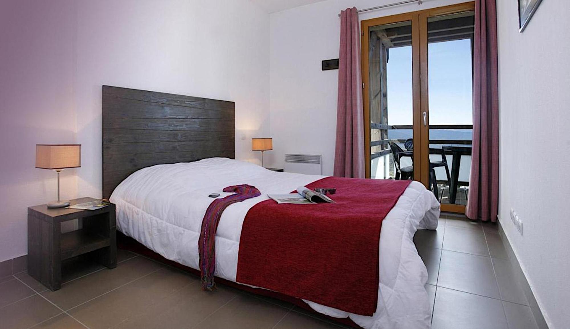 Residence Le Pic De L'Ours Font-Romeu-Odeillo-Via Exterior photo